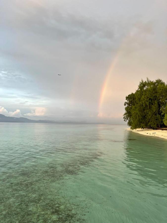 Wai Resort - Raja Ampat Pulau Birie Buitenkant foto